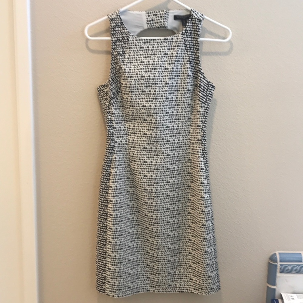 Banana Republic sheath dress. NWT. Sz 0p.